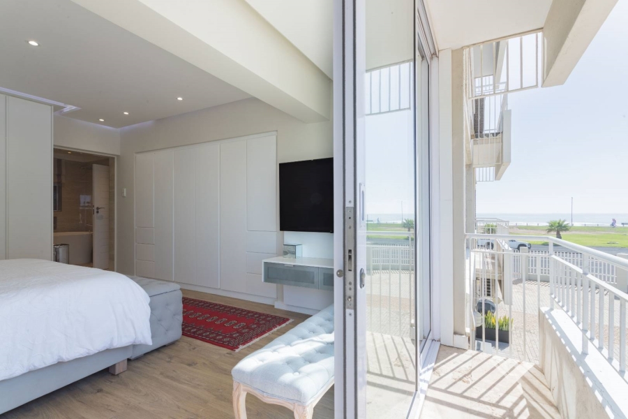 To Let 3 Bedroom Property for Rent in Mouille Point Western Cape